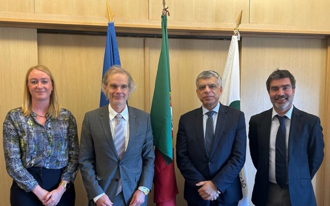 Armindo Monteiro reúne com Embaixador da Dinamarca