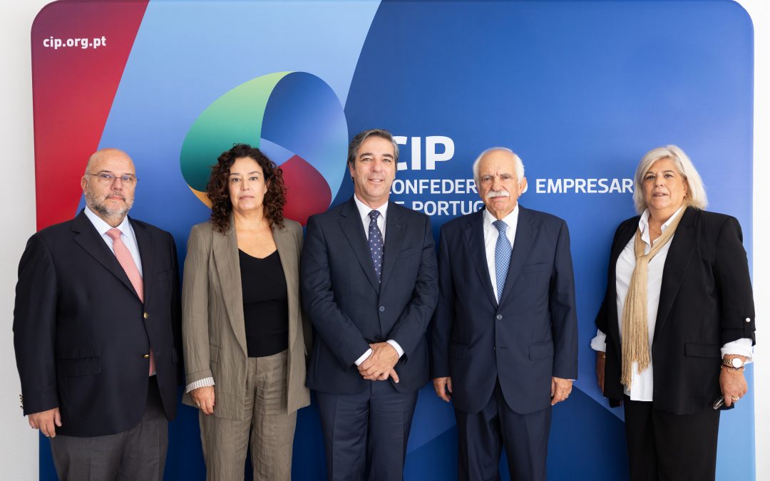 Governo quer reforçar cooperação com empresas na definição das políticas ambientais